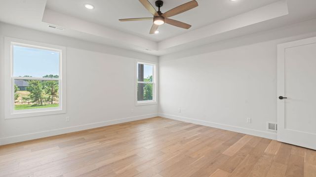 2727 EASLEY CABIN CIR, Columbia, MO 65201