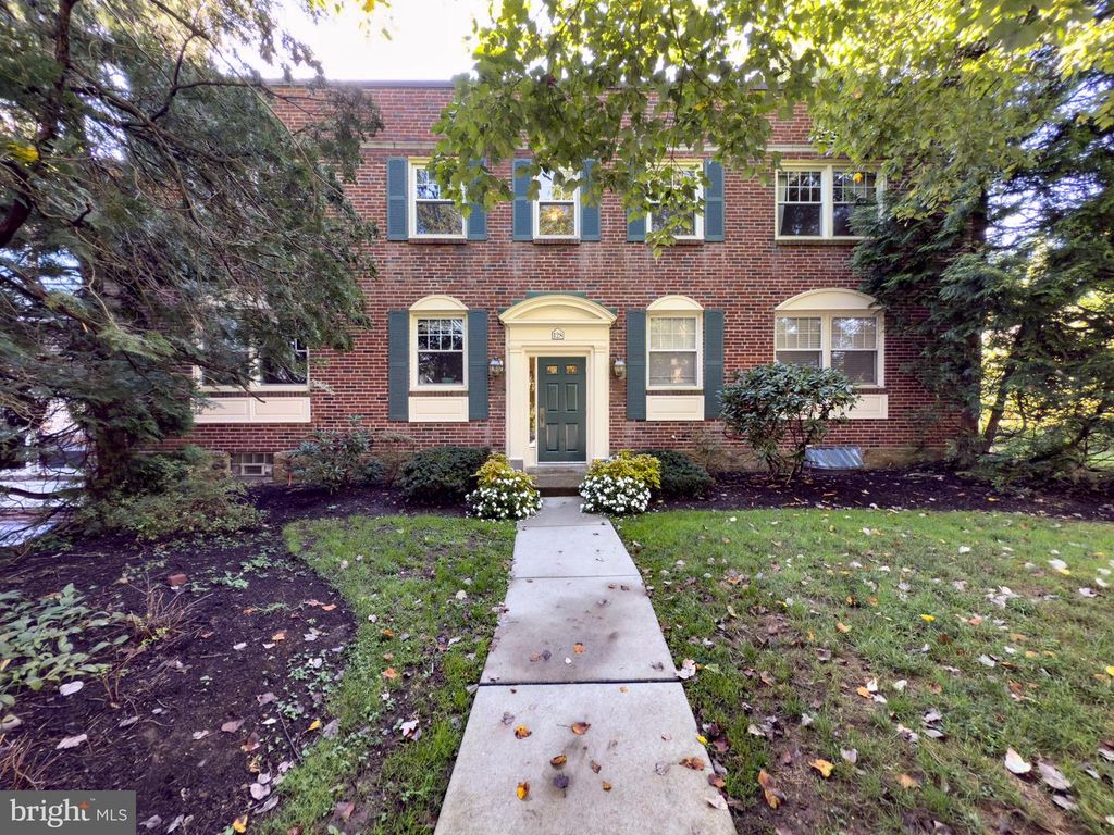 500 E LANCASTER AVE #128-D, Wayne, PA 19087