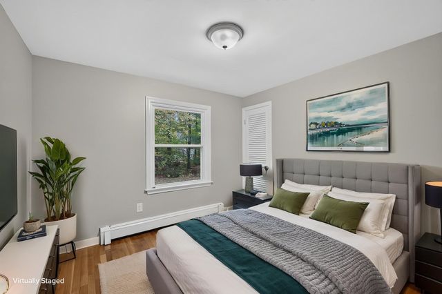 7 Hancock St, Plainville, MA 02762
