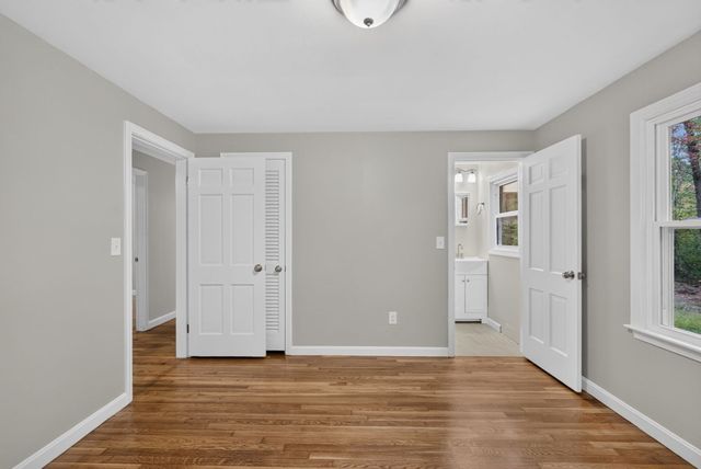 7 Hancock St, Plainville, MA 02762