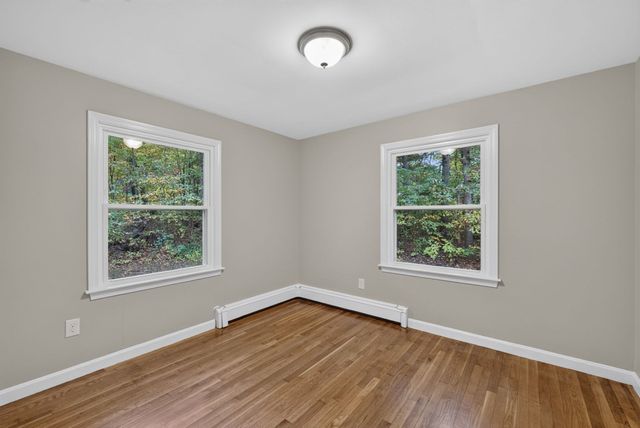 7 Hancock St, Plainville, MA 02762
