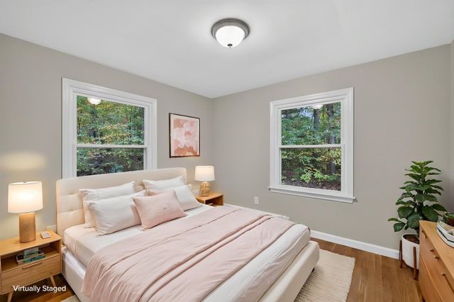7 Hancock St, Plainville, MA 02762