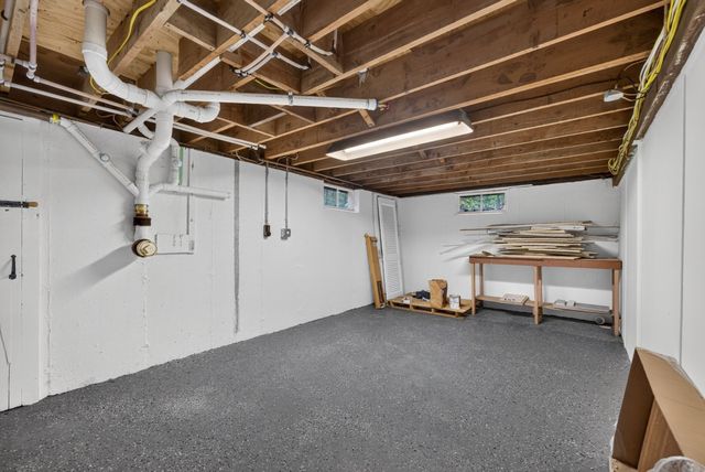 7 Hancock St, Plainville, MA 02762