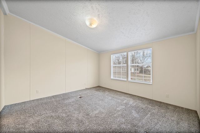 104 Hercules Ct, Oak Grove, KY 42262