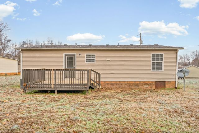 104 Hercules Ct, Oak Grove, KY 42262