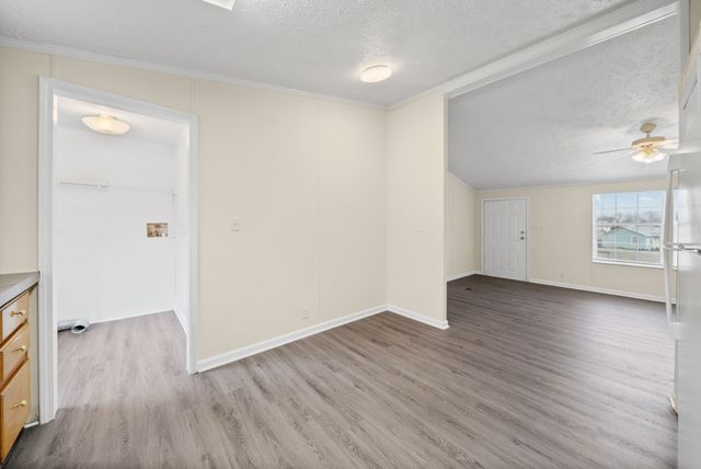 104 Hercules Ct, Oak Grove, KY 42262