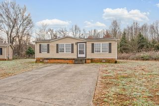 104 Hercules Ct, Oak Grove, KY 42262