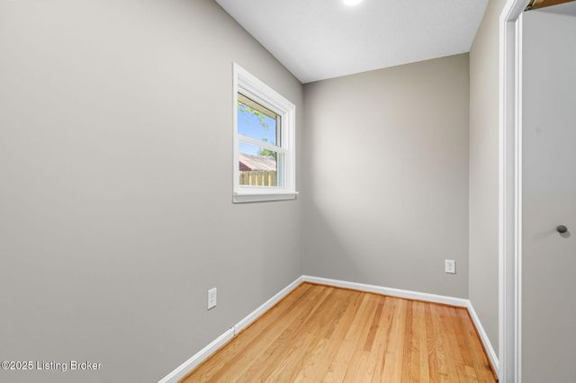 4014 Massie Ave, Louisville, KY 40207