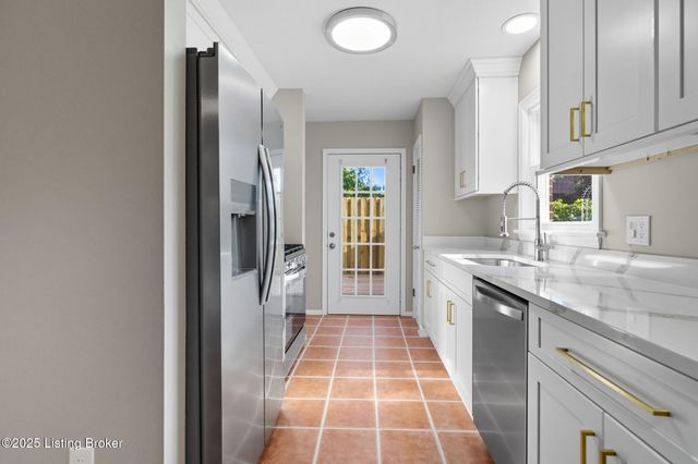 4014 Massie Ave, Louisville, KY 40207