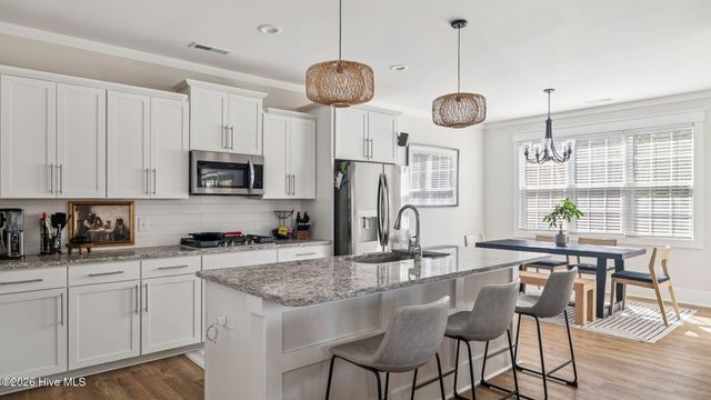 609 Muscadine Lane, Aberdeen, NC 28315