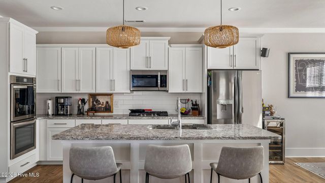 609 Muscadine Lane, Aberdeen, NC 28315