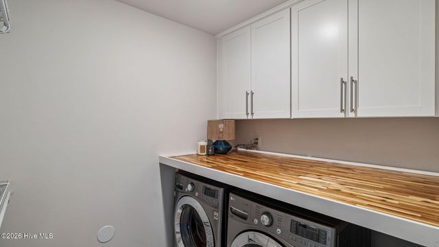 609 Muscadine Lane, Aberdeen, NC 28315