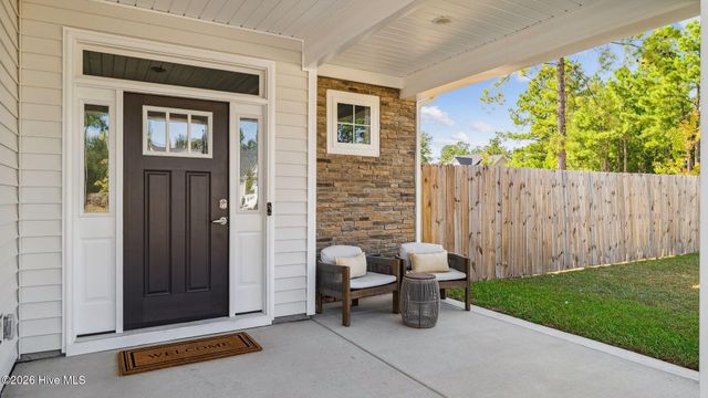 609 Muscadine Lane, Aberdeen, NC 28315