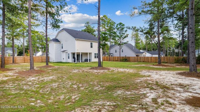 609 Muscadine Lane, Aberdeen, NC 28315