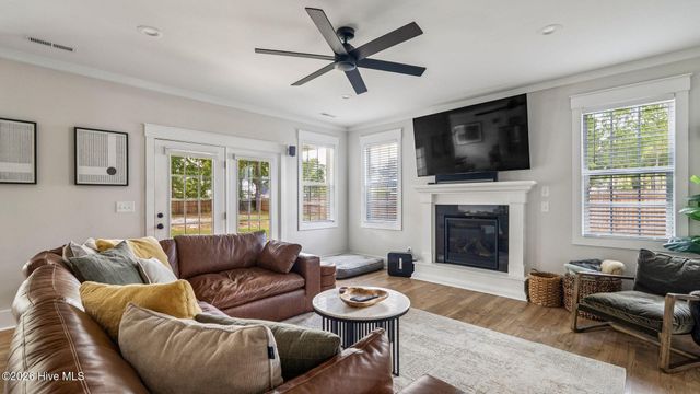 609 Muscadine Lane, Aberdeen, NC 28315