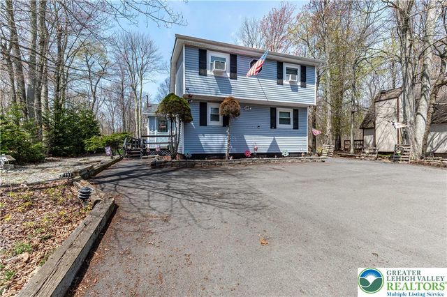 945 Country Place Drive, Coolbaugh Twp, PA 18466