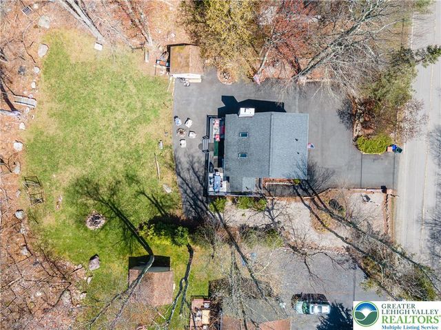 945 Country Place Drive, Coolbaugh Twp, PA 18466