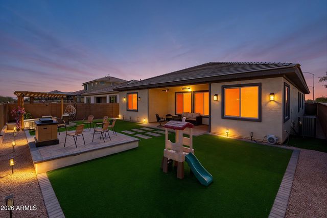 10812 E TESLA Avenue, Mesa, AZ 85212