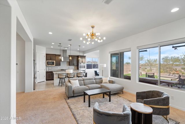 10812 E TESLA Avenue, Mesa, AZ 85212