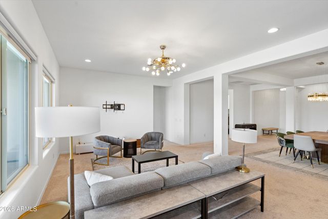 10812 E TESLA Avenue, Mesa, AZ 85212