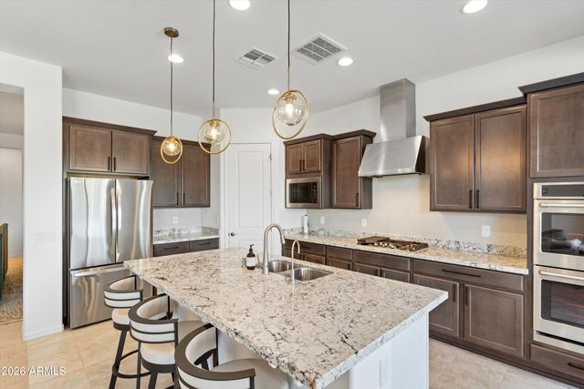 10812 E TESLA Avenue, Mesa, AZ 85212