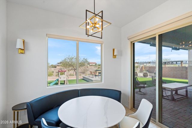 10812 E TESLA Avenue, Mesa, AZ 85212