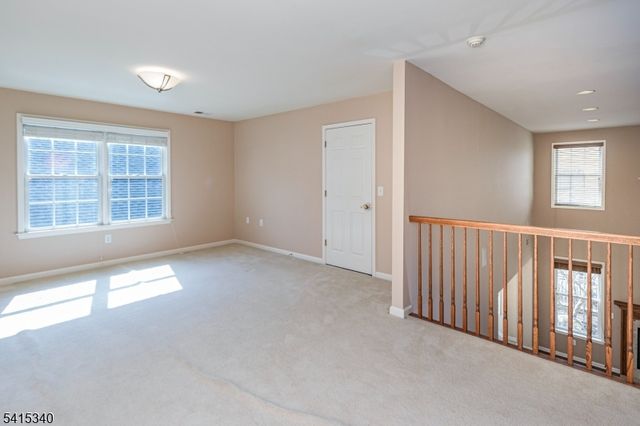 10 Independence Ct, Franklin Twp., NJ 08873