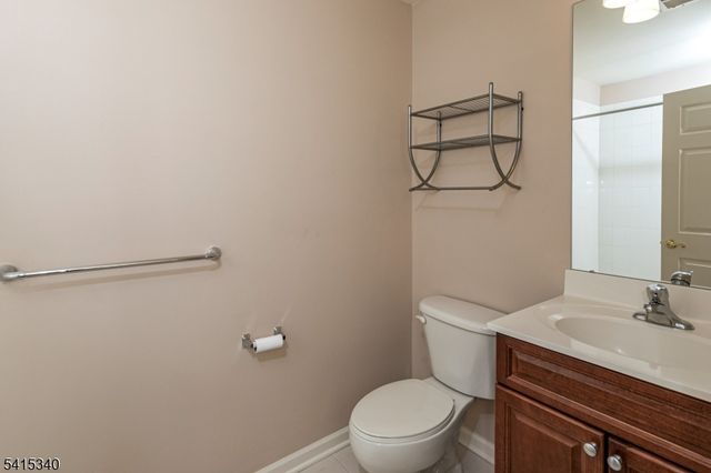 10 Independence Ct, Franklin Twp., NJ 08873