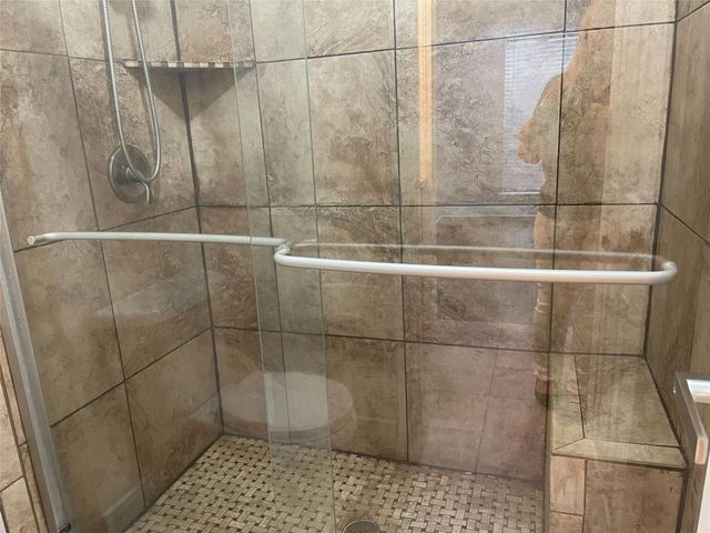 18800 Egret Bay Boulevard 1105, Webster, TX 77058