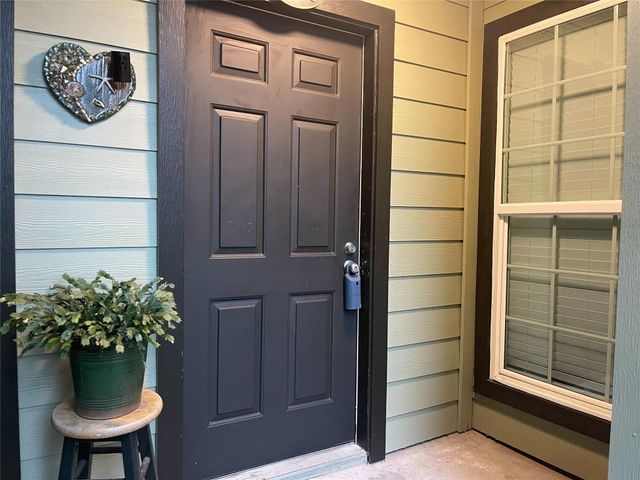 18800 Egret Bay Boulevard 1105, Webster, TX 77058