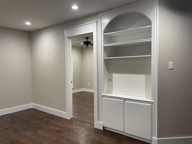 18800 Egret Bay Boulevard 1105, Webster, TX 77058