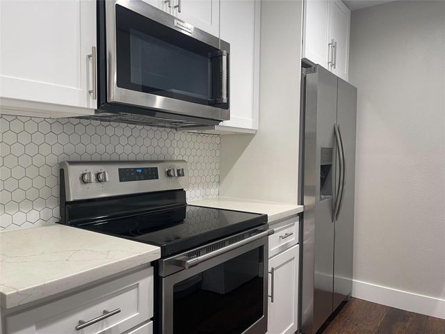 18800 Egret Bay Boulevard 1105, Webster, TX 77058