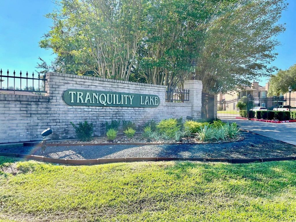 18800 Egret Bay Boulevard 1105, Webster, TX 77058