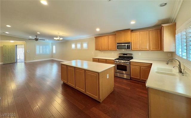 4595 Grindle Point Street, Las Vegas, NV 89147