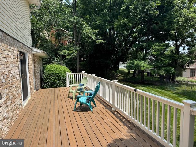 1941 GARNET RD, York, PA 17403