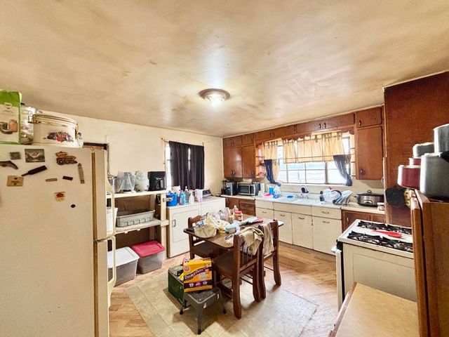 1343 LOS LENTES Road NE, Los Lunas, NM 87031