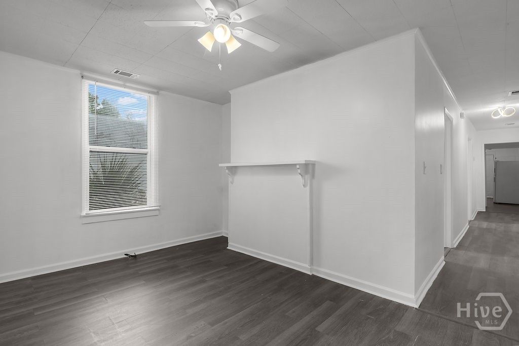 Image 10 of property listing at 612 W 42nd Street, Savannah, GA 31415