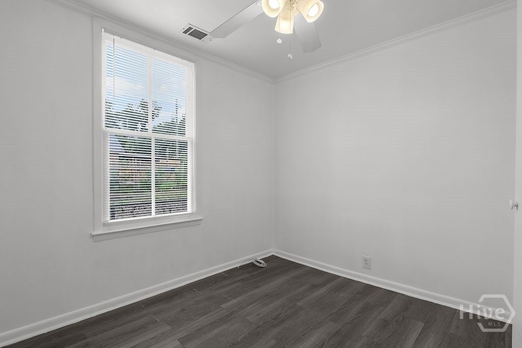 Image 15 of property listing at 612 W 42nd Street, Savannah, GA 31415