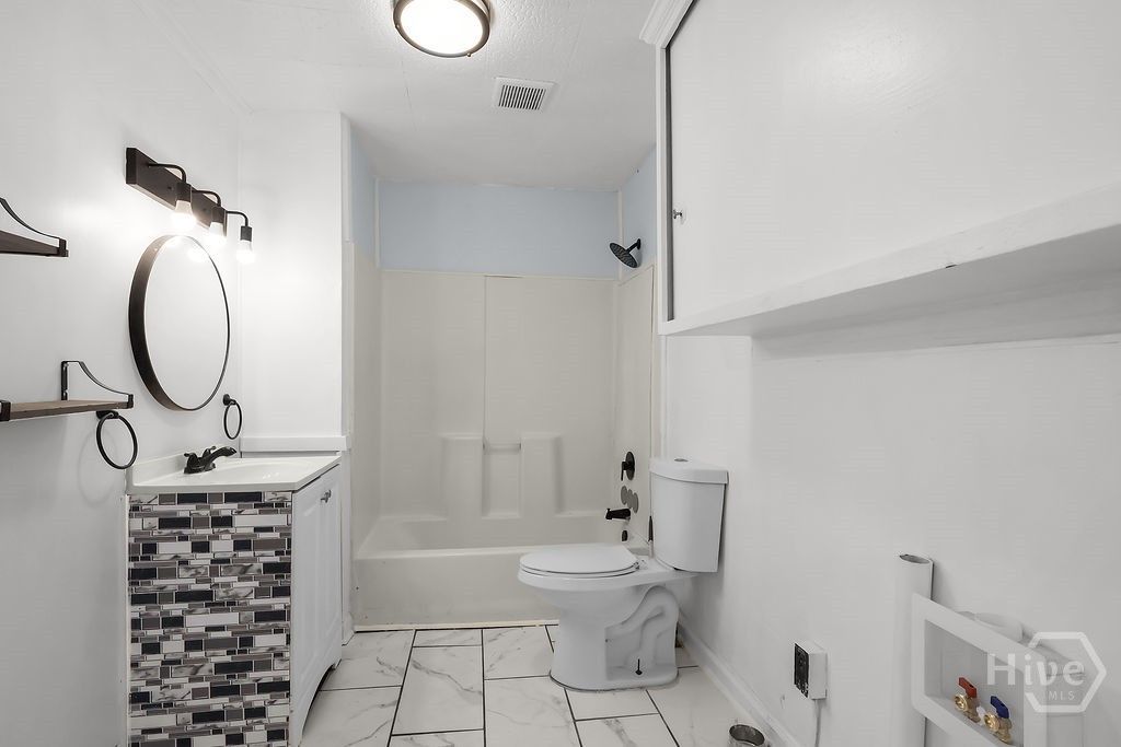 Image 19 of property listing at 612 W 42nd Street, Savannah, GA 31415