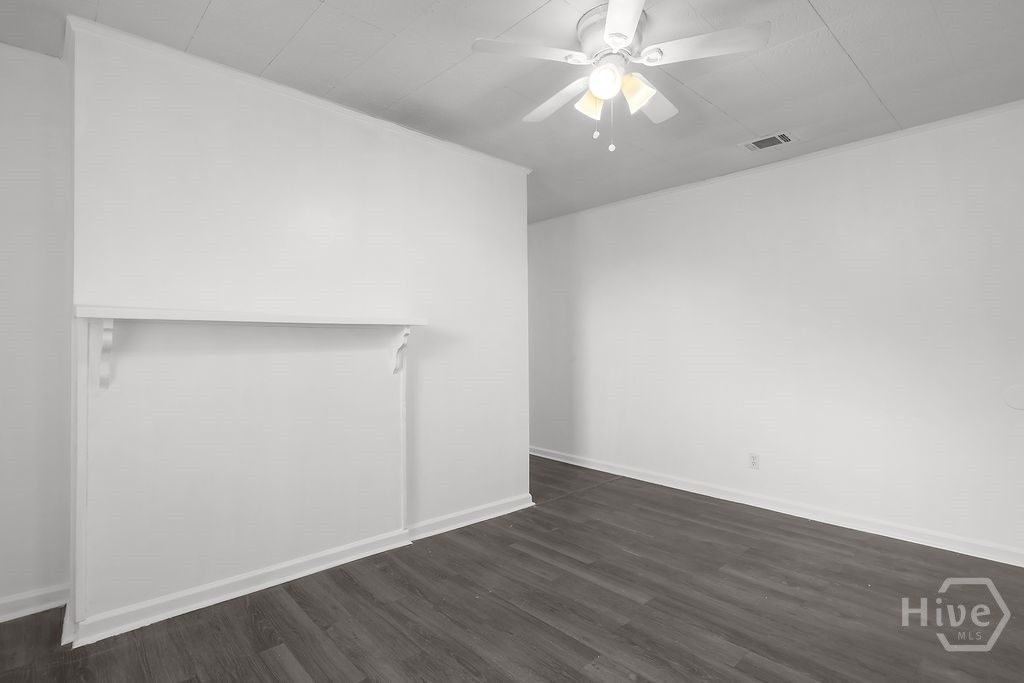 Image 9 of property listing at 612 W 42nd Street, Savannah, GA 31415