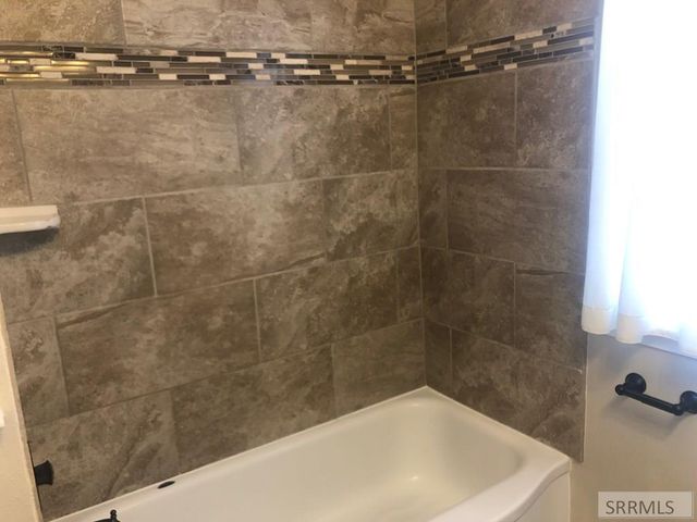 1525 E Fremont Street, Pocatello, ID 83201