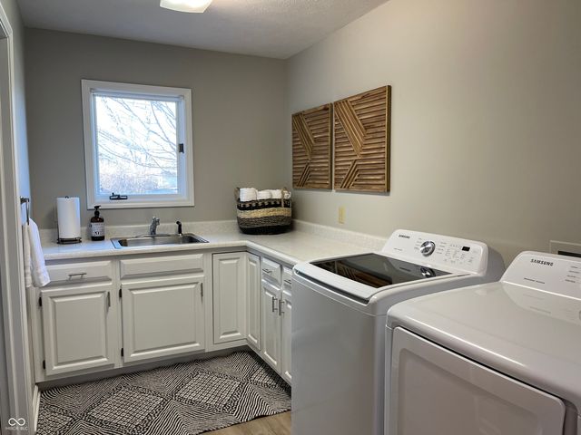 504 Sonhatsett Drive, Westfield, IN 46074