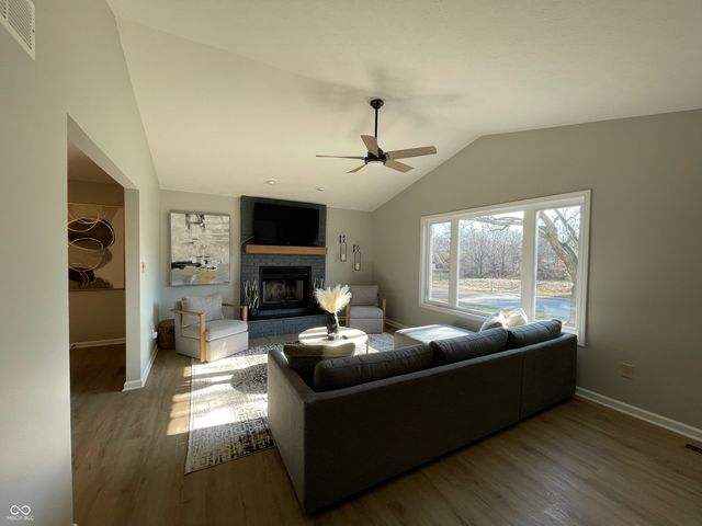 504 Sonhatsett Drive, Westfield, IN 46074
