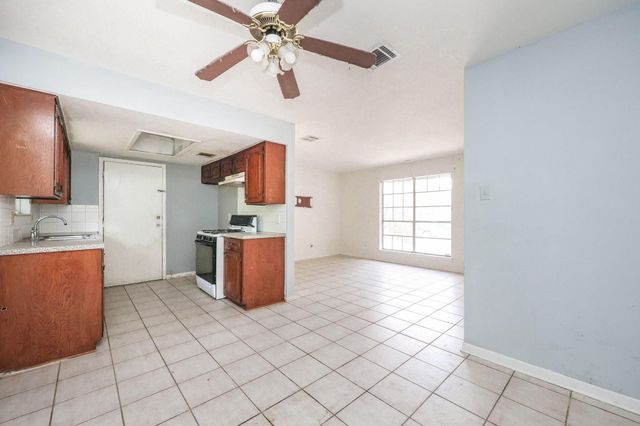 4426 Sandydale Lane, Houston, TX 77039