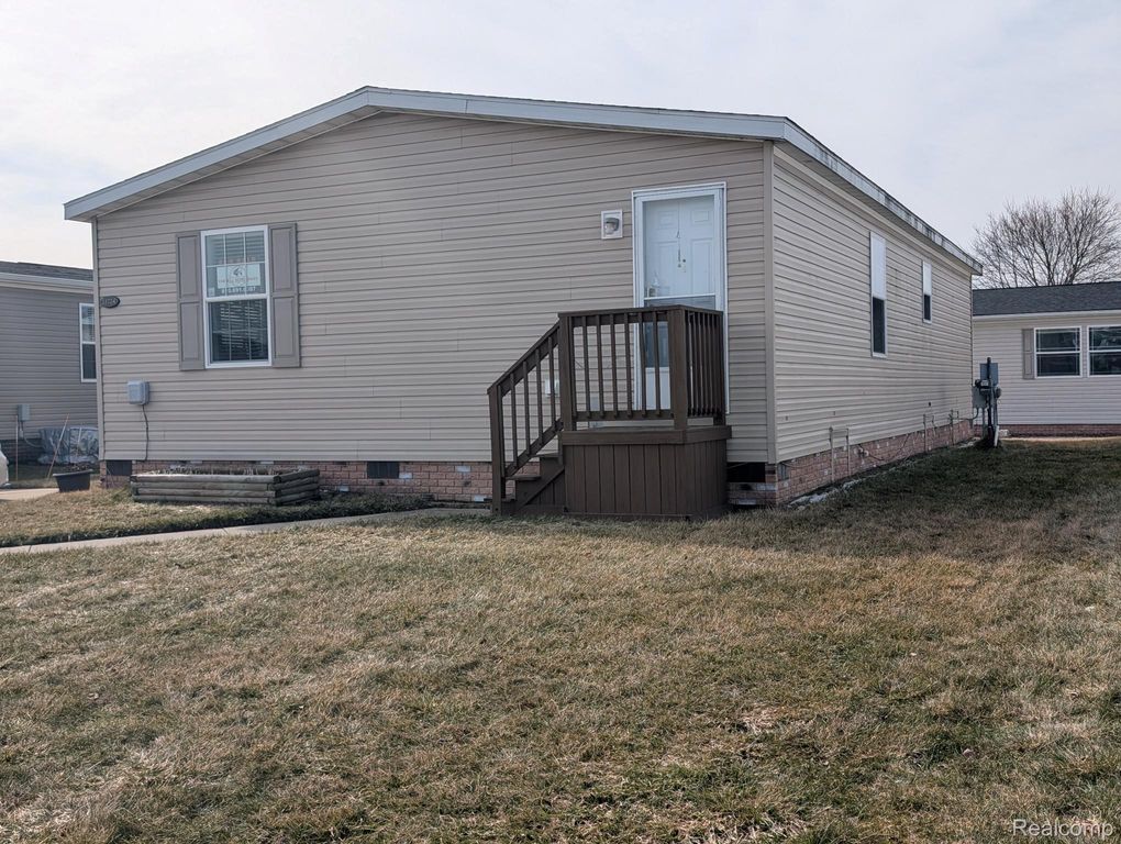 11724 Cedarbrook Drive, Green Oak Township, MI 48178