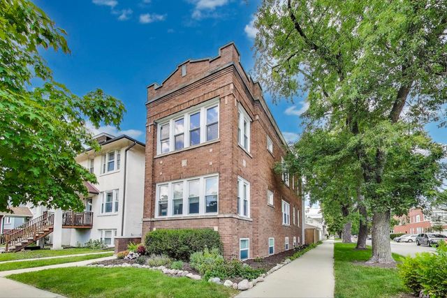 5000 W Grace Street, Chicago, IL 60641
