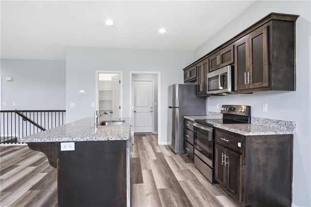 21805 Lucca Circle, Peculiar, MO 64078
