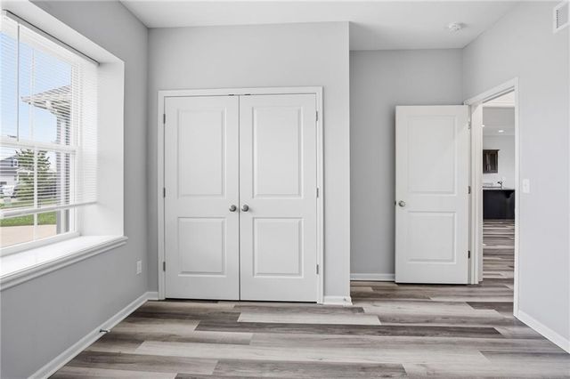 21805 Lucca Circle, Peculiar, MO 64078
