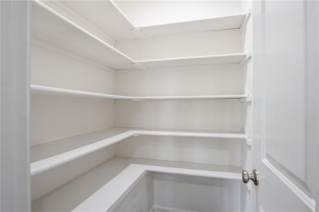 21805 Lucca Circle, Peculiar, MO 64078