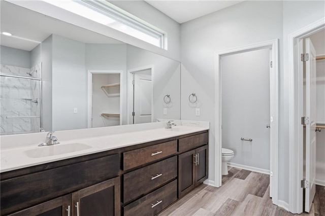 21805 Lucca Circle, Peculiar, MO 64078